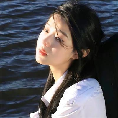 在江边